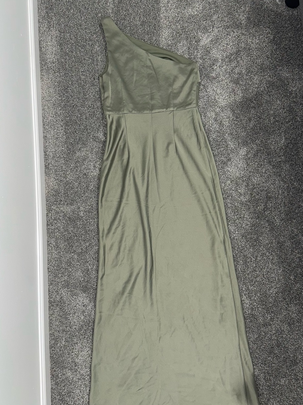 Dress - Picture 3 of 8